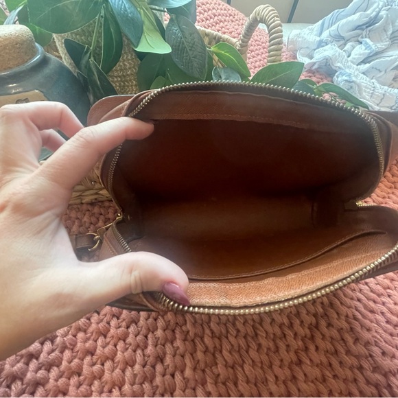 Louis Vuitton Monogram Orsay Clutch-Authentic - Picture 9 of 15